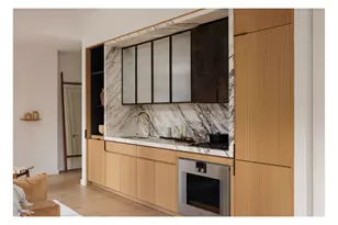 135 E 47th St, New York City, NY 10017 - Photo 3