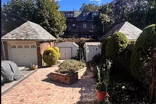 33-29 84th St, New York City, NY 11372 - Photo 7