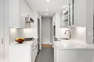 30 W 61st St, New York City, NY 10023 - Photo 3