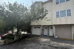 264 Ward Ave, New York City, NY 10304 - Photo 1