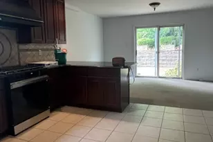 264 Ward Ave, New York City, NY 10304 - Photo 3