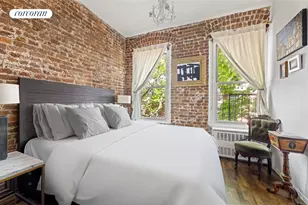 77 Perry St, New York City, NY 10014 - Photo 3