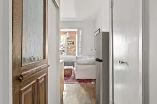 77 Perry St, New York City, NY 10014 - Photo 5