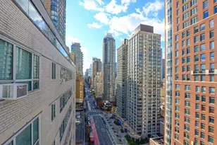 200 E 66th St, New York City, NY 10065 - Photo 17