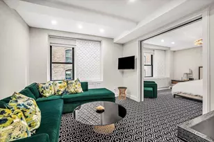 110 Central Park S, New York City, NY 10019 - Photo 11