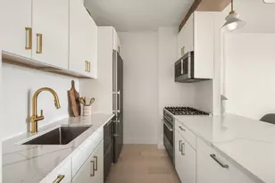 350 Albany St, New York City, NY 10280 - Photo 5