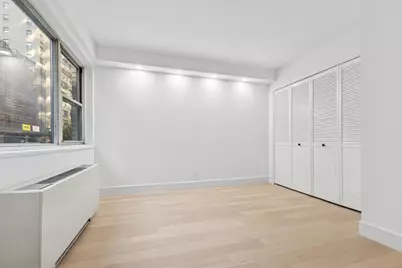 321 E 48th Street #2G, New York City, NY 10017 - Photo 7