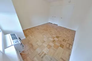 350 W 51st St, New York City, NY 10019 - Photo 9