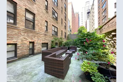 245 E 72nd Street #11A, New York City, NY 10021 - Photo 13