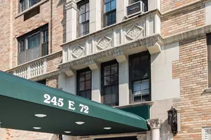 245 E 72nd St, New York City, NY 10021 - Photo 17