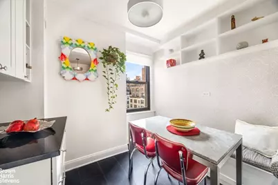 245 E 72nd Street #11A, New York City, NY 10021 - Photo 1