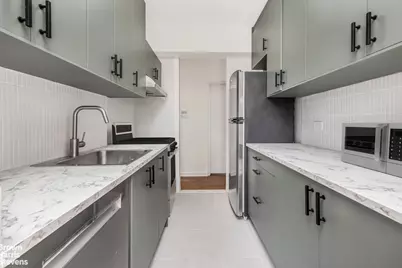 645 W 239th Street #6C, New York City, NY 10463 - Photo 7