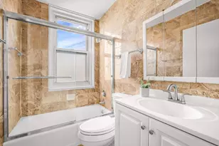 2025 Broadway, New York City, NY 10023 - Photo 5