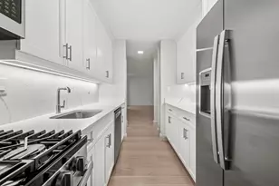 155 W 68th St, New York City, NY 10023 - Photo 5