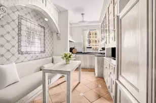 830 Park Ave, New York City, NY 10021 - Photo 7