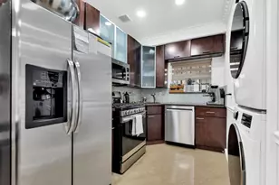 1980 E 8th St, New York City, NY 11223 - Photo 11