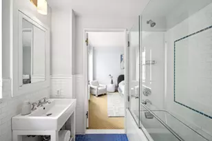 447 E 57th St, New York City, NY 10022 - Photo 11