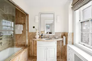 447 E 57th St, New York City, NY 10022 - Photo 9