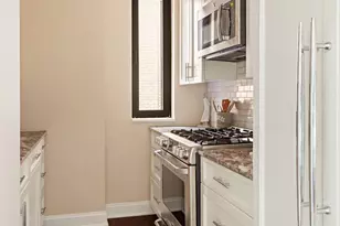 350 E 72nd St, New York City, NY 10021 - Photo 3