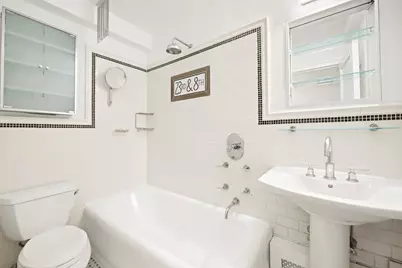 300 W 23rd Street #4L, New York City, NY 10011 - Photo 5