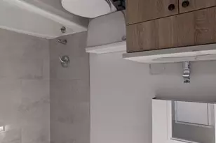 210 E 29th St, New York City, NY 10016 - Photo 5