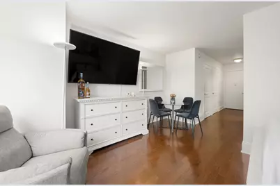 300 E 64th Street #5F, New York City, NY 10021 - Photo 5