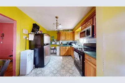 1563 E 46th Street, New York City, NY 11235 - Photo 7