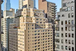 400 E 56th St, New York City, NY 10022 - Photo 3