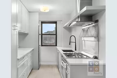 212 E Broadway #1203, New York City, NY 10002 - Photo 11