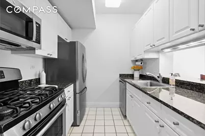 350 E 82nd Street #6H, New York, NY 10028 - Photo 3