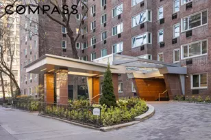 345 W 58th St, New York City, NY 10019 - Photo 11