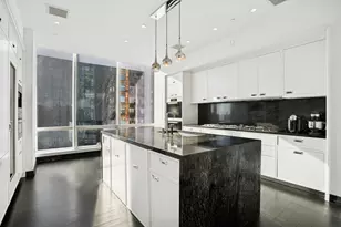 157 W 57th St, New York City, NY 10019 - Photo 5