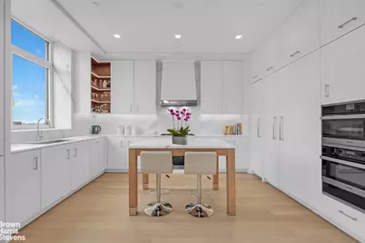 200 E 83rd Street #30B, New York City, NY 10028 - Photo 5