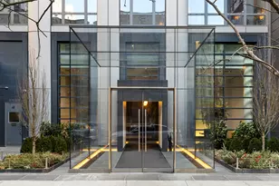 310 W 52nd St, New York City, NY 10019 - Photo 13