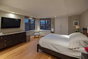 200 E 74th St, New York City, NY 10021 - Photo 9