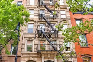 77 Perry St, New York City, NY 10014 - Photo 5