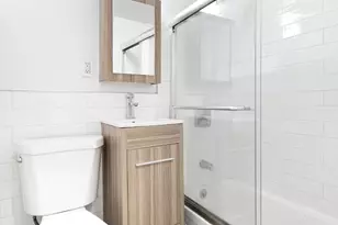 307 W 29th St, New York, NY 10001 - Photo 9