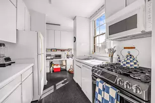 500 E 83rd St, New York City, NY 10028 - Photo 3