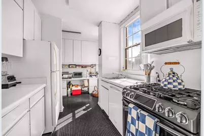 500 E 83rd Street #11B, New York City, NY 10028 - Photo 3