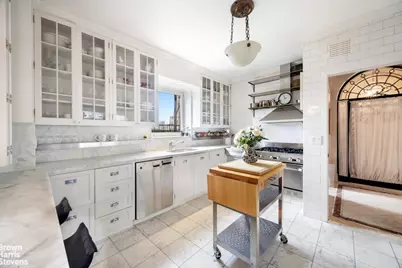 820 Park Avenue #15, New York City, NY 10021 - Photo 7