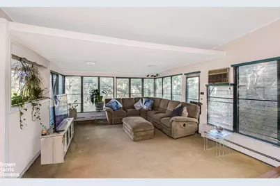 617 W 227th Street, New York City, NY 10463 - Photo 5