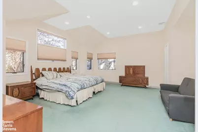 617 W 227th Street, New York City, NY 10463 - Photo 9