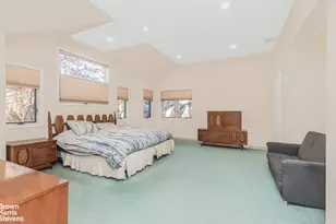 617 W 227th St, New York City, NY 10463 - Photo 9