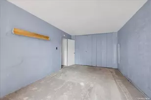 61-20 Grand Central Pkwy, New York City, NY 11375 - Photo 9