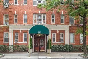 225 E 47th St, New York, NY 10017 - Photo 5