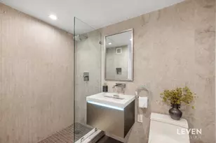 235 E 55th St, New York City, NY 10022 - Photo 7