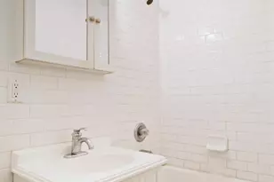 246 E 90th St, New York City, NY 10128 - Photo 11
