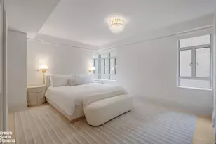 21 E 61st St, New York City, NY 10065 - Photo 5