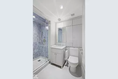 21 E 61st Street #5F, New York City, NY 10065 - Photo 9