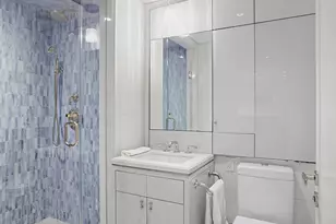 21 E 61st St, New York City, NY 10065 - Photo 9